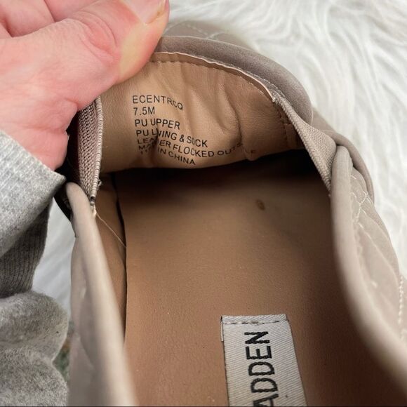 Steve Madden Ecentrcq Quilted Leather Slip-On Sneakers - Picture 10 of 10